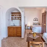 Abelonas Retreat アパートホテル