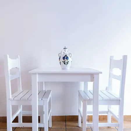 Abelonas Retreat 아파트호텔 이메로비글리