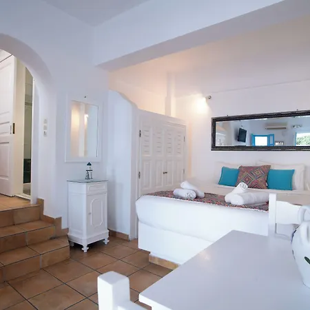 Abelonas Retreat 아파트호텔 이메로비글리