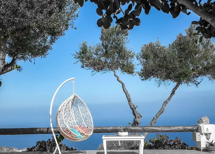 Abelonas Retreat Aparthotel 4*